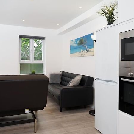 Lovely 3 Bed Flat In A Great Location In London Apartment Exterior foto